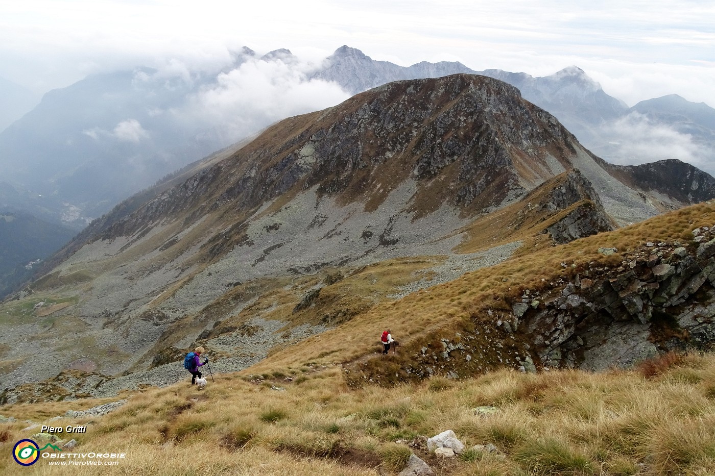 81 Scendiamo con vista verso il Valegino .JPG